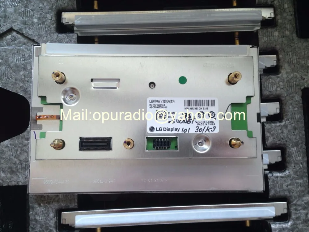 

New original 7" LCD display LB070WV3(SD)(01) LB070WV3-SD01 LB070WV3-SD03 Screen panel for MercedesBenz E260 2012