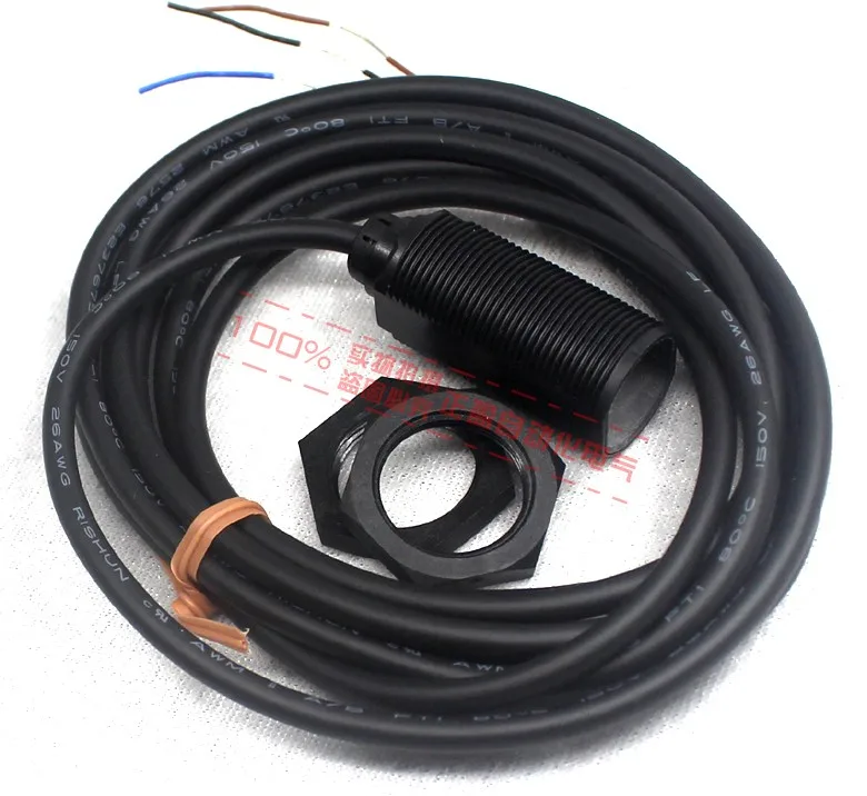 

Free shipping Original authentic cylindrical Omron photoelectric switch E3FA-DP12 for E3F3-D32 E3F-DS30P1