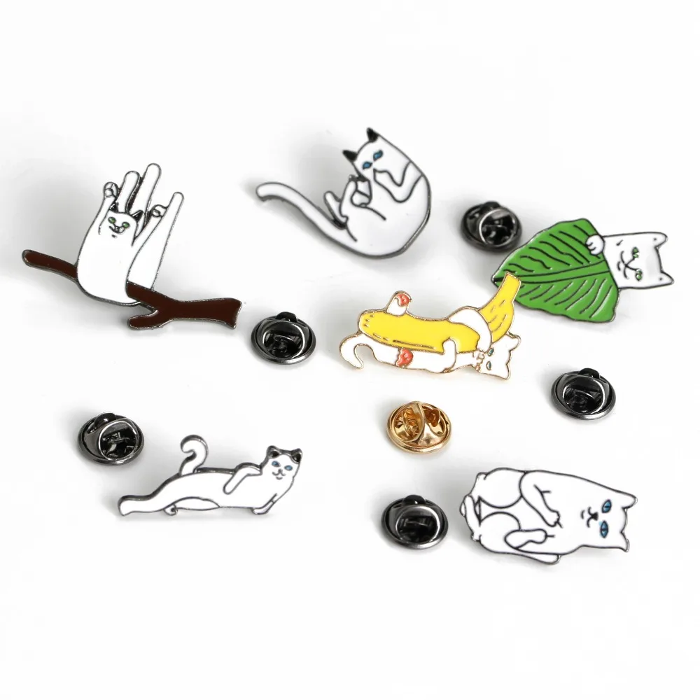 

6Pcs/set Brooches And Pins Cat Accessories Women Wildcat Kitty With Banana Branch Leaf Bag Badge Metal Lapel Pin Bag Accessories