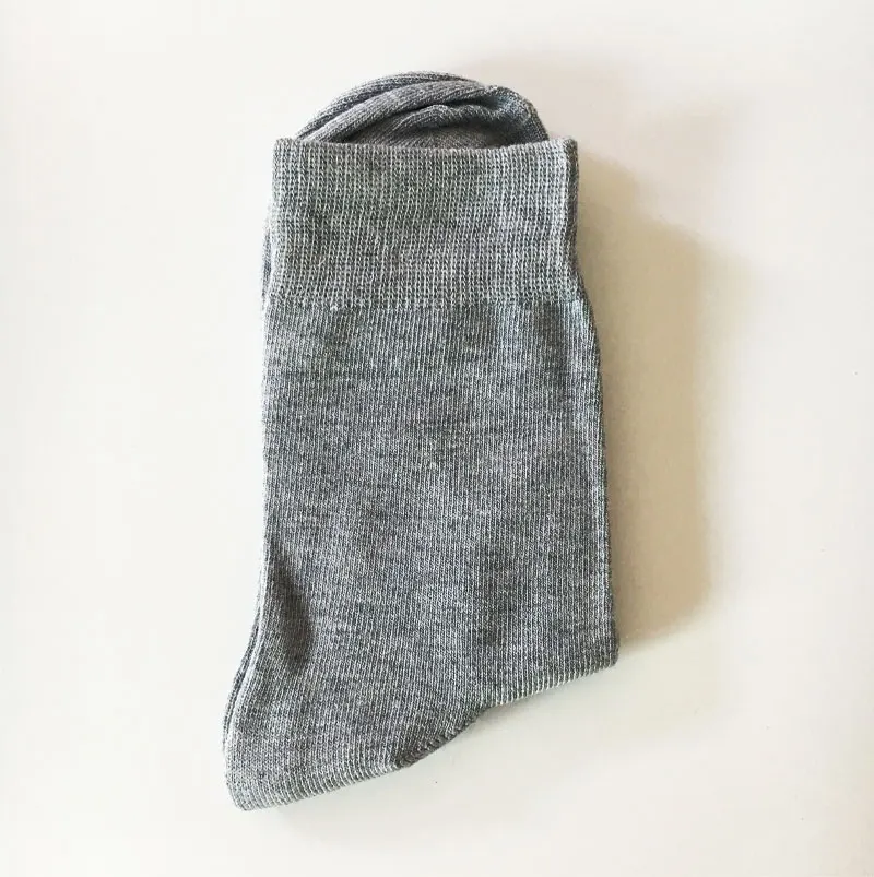 M Брендовые мужские носки из чесаного хлопка деловые мужские носки из чистого хлопка мужские элитные Повседневные носки Размер подходит для 39-44 - Цвет: Серый