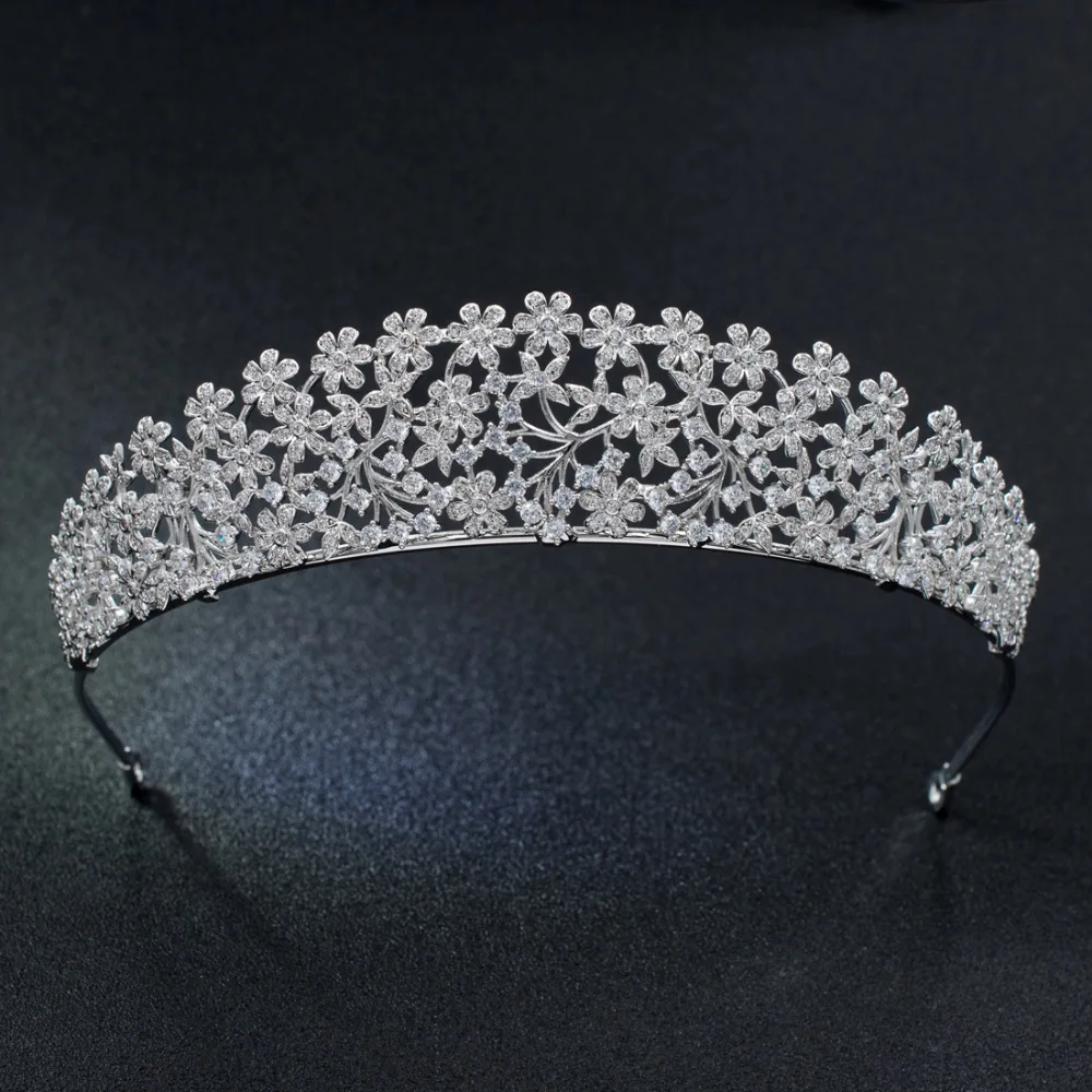 

Classic Cubic Zirconia Flowers Wedding Bridal Tiara Crown Women Girl Hair Jewelry Accessories Rhinestone Crystals Tiaras S16438