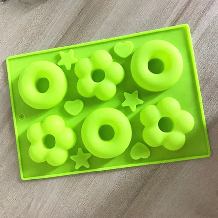 

doughnut cake molds with different shapes chocolate Baking Cake silicone mold