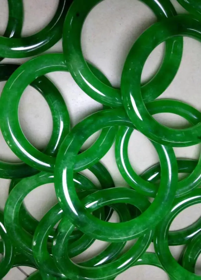 

57-58 (Grade A) 100% Natural green Jadeite JADE Bracelet Bangle