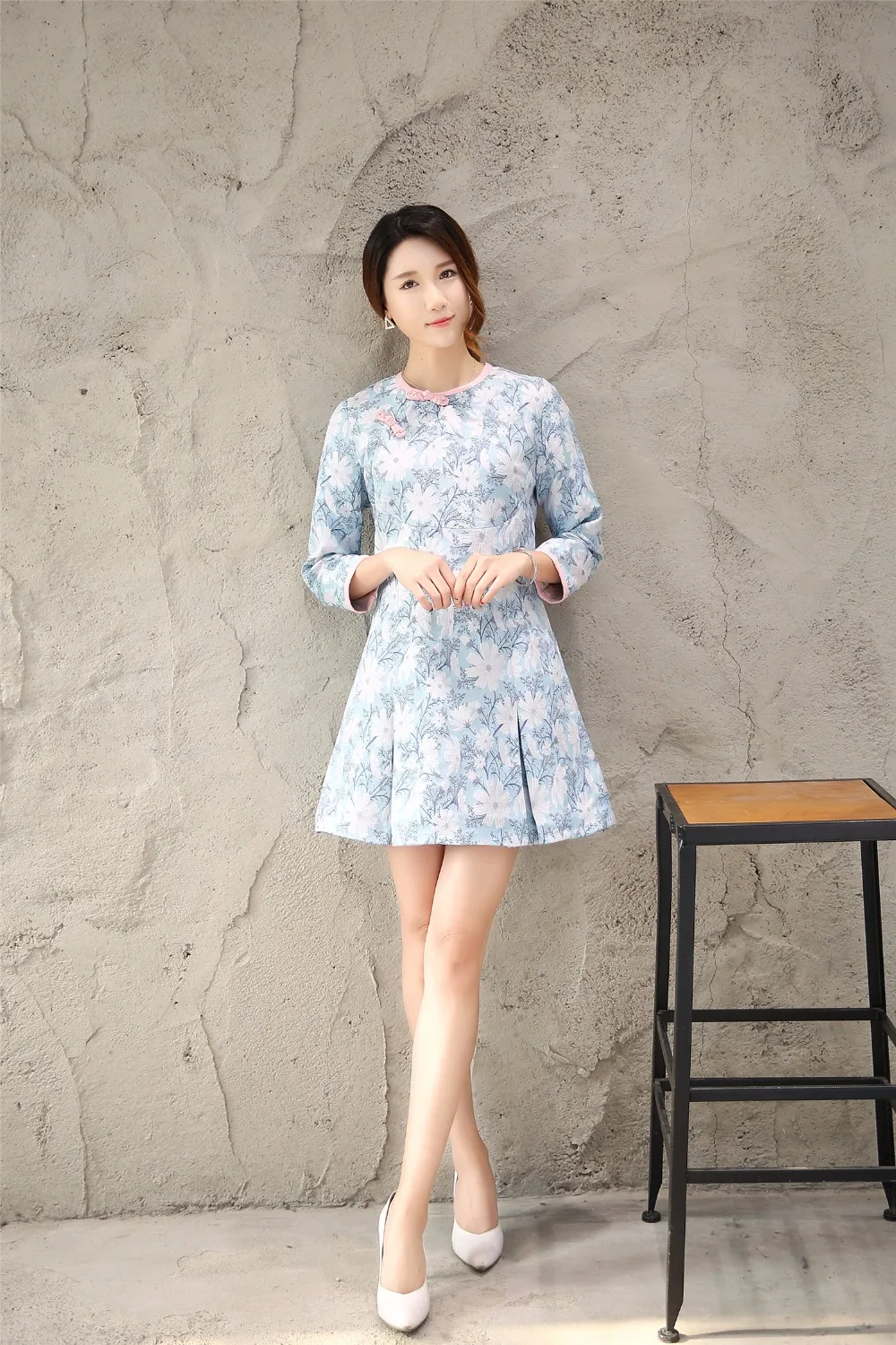 Шанхай история дамы 3/4 рукав короткое платье-Чонсам женское платье Qipao Цветочные восточные платья с круглым вырезом китайский стиль платье
