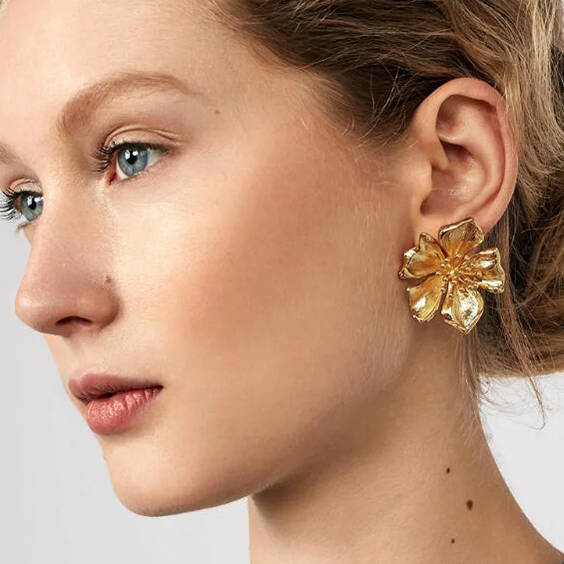 flower stud earring flower stud earring