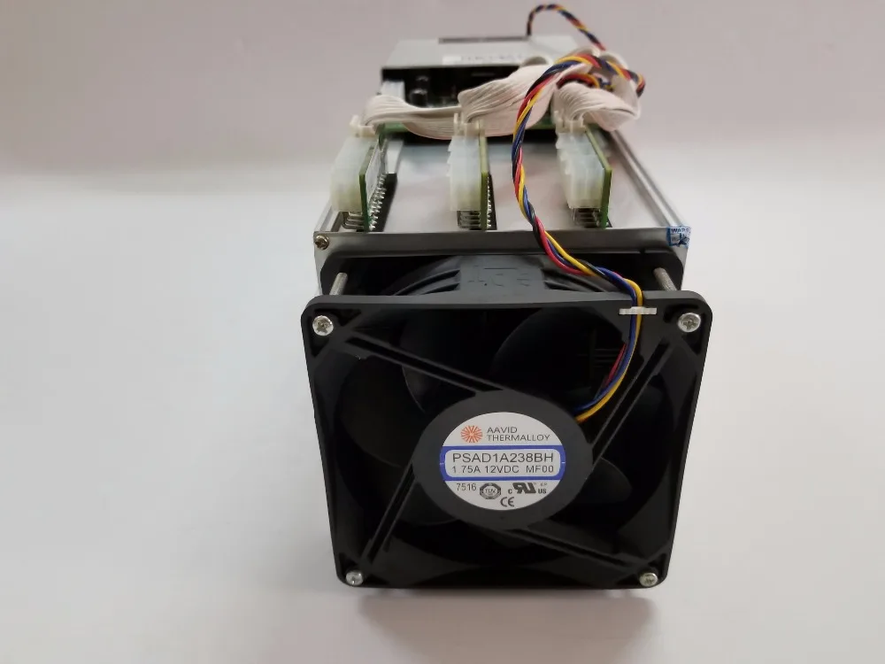 Б/у AntMiner S9 13T Биткоин Майнер Asic BTC BCH Майнер экономичный чем Antminer t9+ S11 WhatsMiner M3