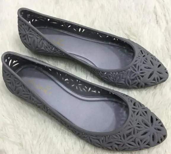 baratas Moda escavar sandálias Mulher flores das mulheres sapatas da geléia das mulheres sapatos baixos doces moda sapatos jardim Praia sapatos de senhora