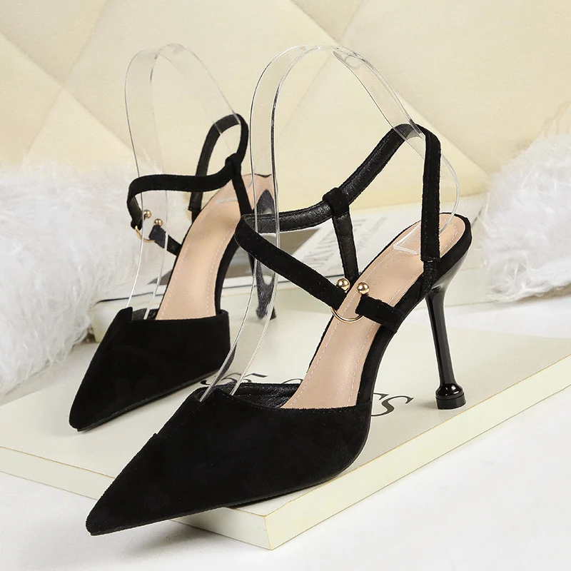 

Korean version of the fashion pointed suede high heels nightclub was thin after the word with sandals stiletto OL women's shoes