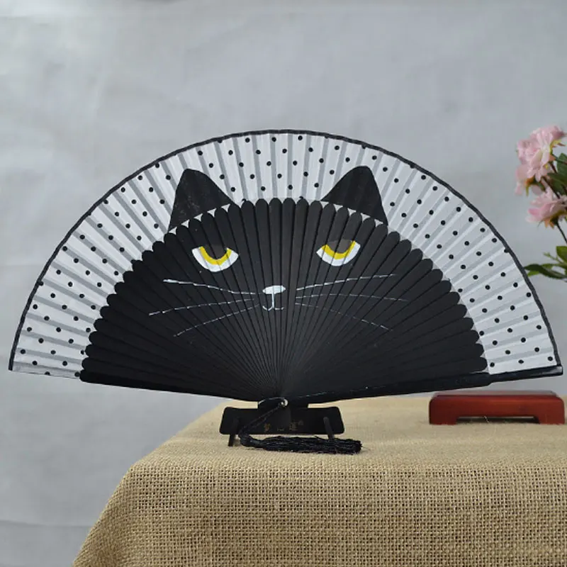 

Cartoon Cat Paint Handle Silk Folding Home Decoration Creative Hand-painted Cat Fan Japanese Women's Bamboo Folding Fan