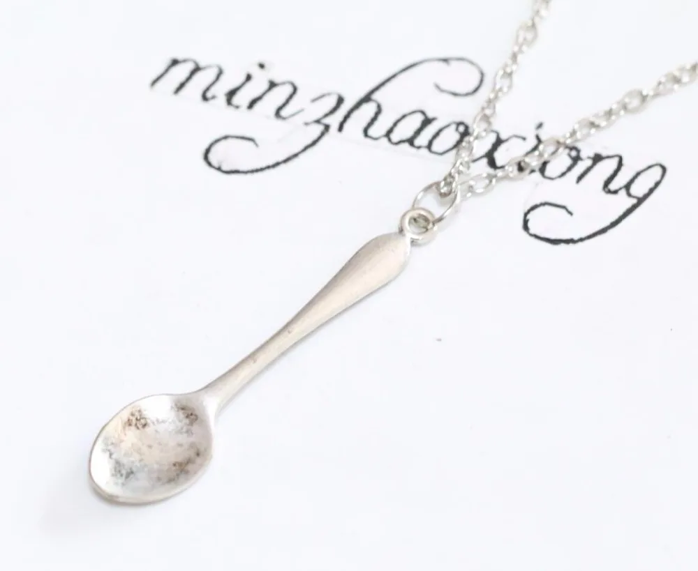 

Vintage Charms Antique Silver Spoon 60cm Chain Necklace Alloy Tea Spoon Snuff Pendant Necklace (10 pcs)