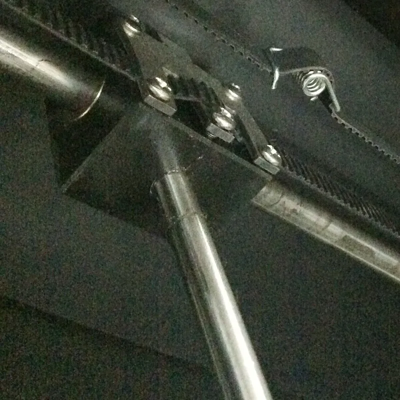 black block on extruder
