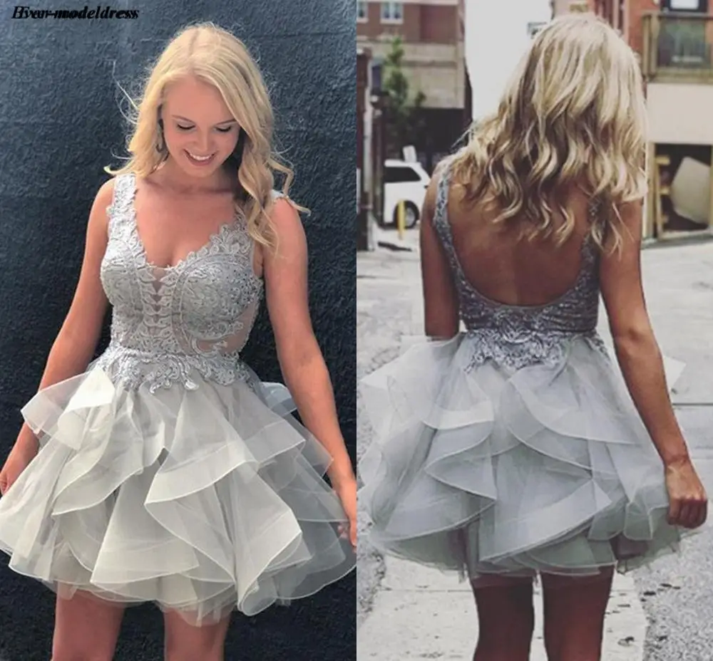 

Sexy Grey Homecoming Dresses Short Ruffles Lace Appliques Sheer Top Backless Deep V-Neck Homecoming Dresses Prom Party Gowns