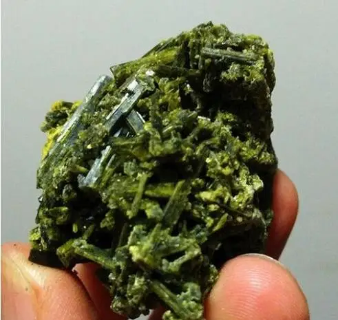 

20g Natural Green Tourmaline Crystal Rough Stone cluster Specimen