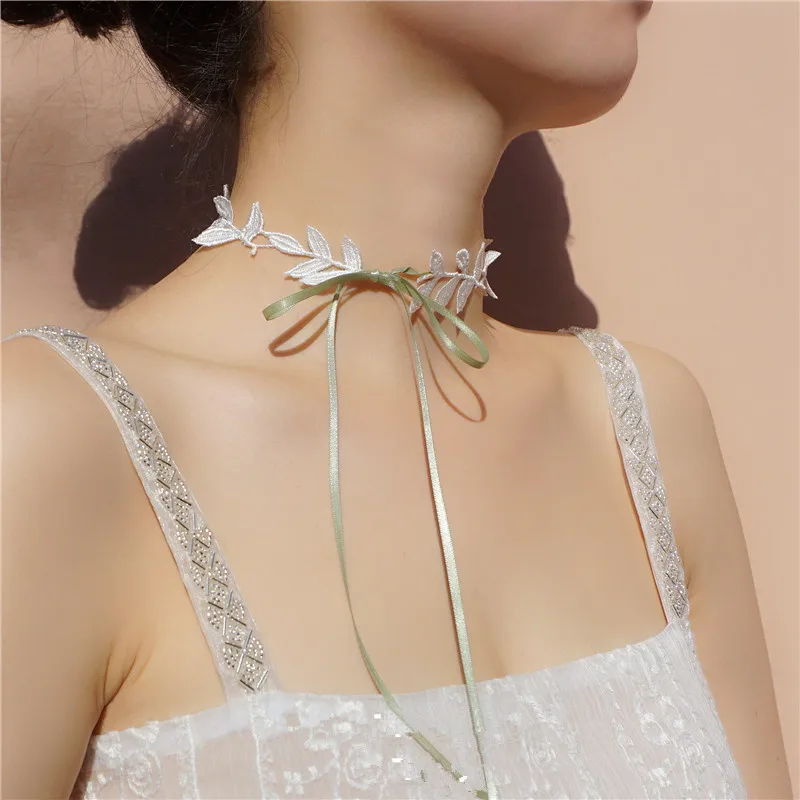 

Vintage Lace Bow Choker Necklace Forest Style Leaf Tassel Lace-up Collar Necklaces For Women
