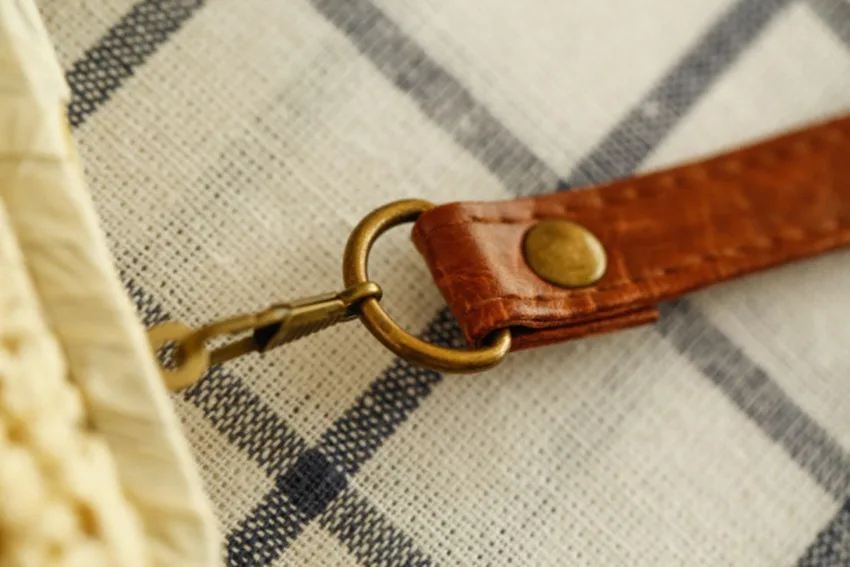 2338139652_836269708