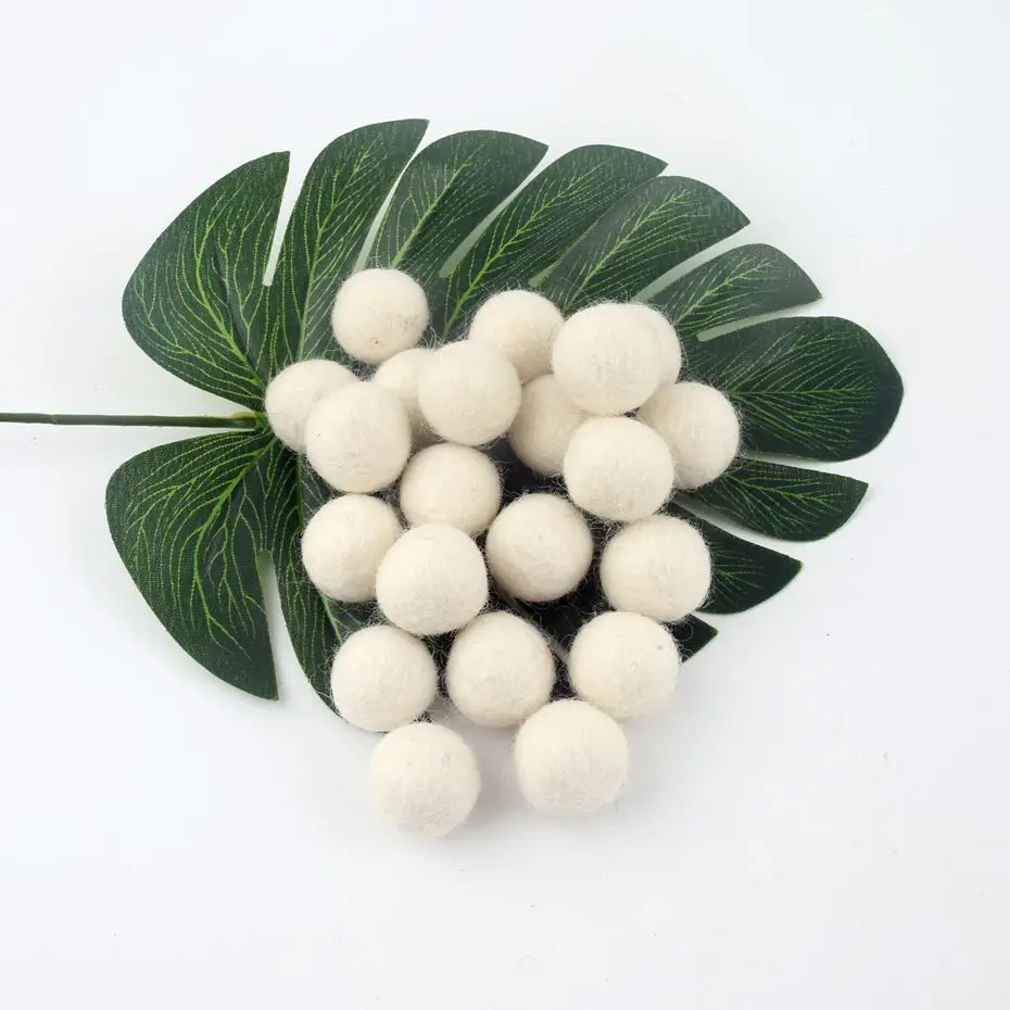 Buy Felt Balls Snow White 200pcs/20mm 100 Wool