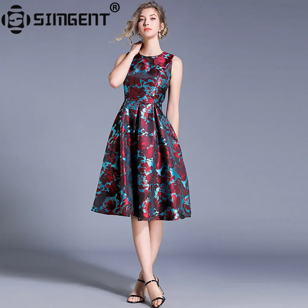 semi formal women attire