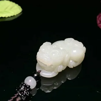 

Exquisite Hetian yu pendant