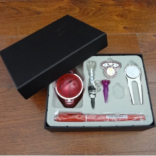 Gift ball liner and pen / divot tool / hat clip / ball marker / magnet tee many accessories in one box golf gift box 