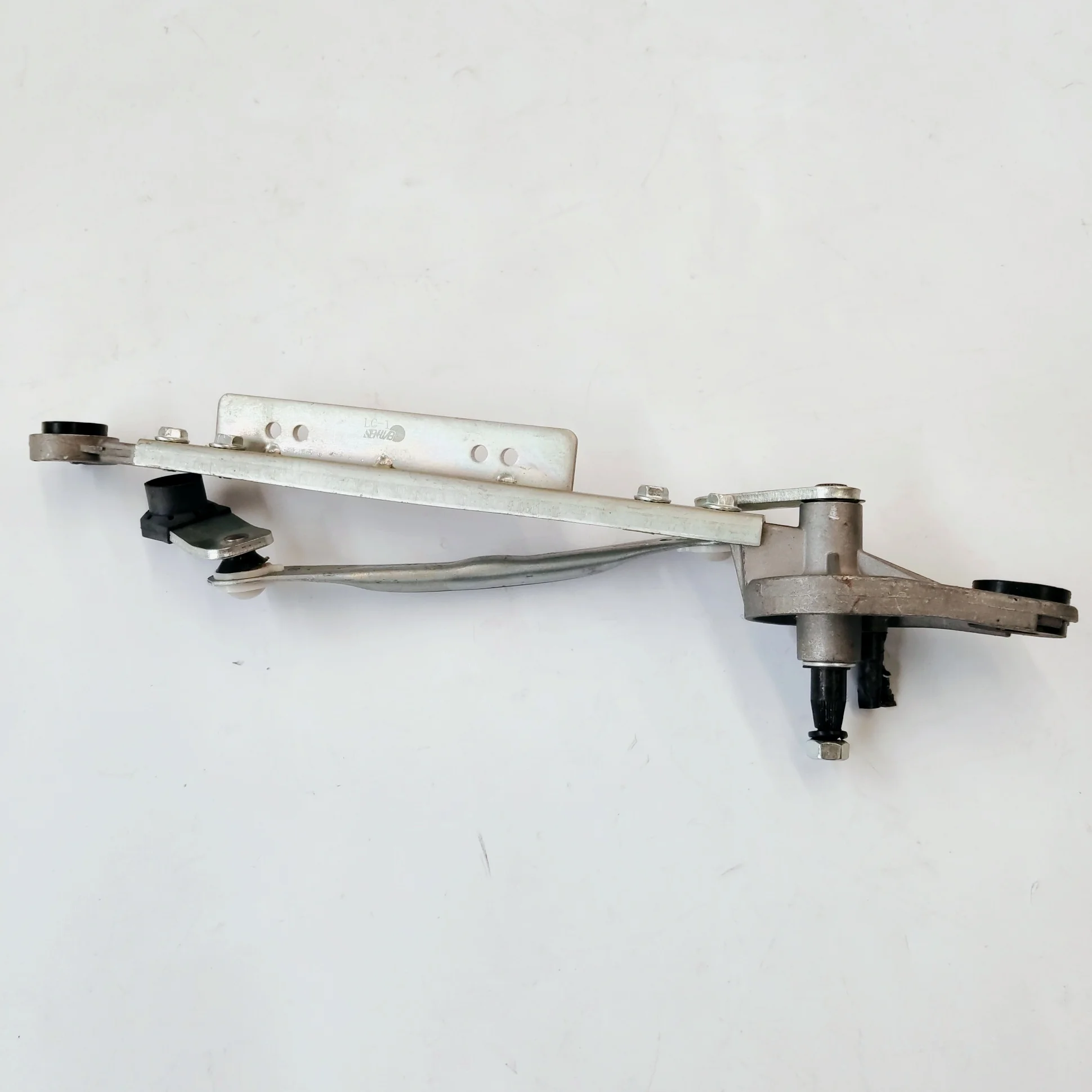 Автозапчасти номер OE 5205200U8050 5205300U8050 5205500U8050 для JAC J2 стеклоочистителя из трех частей