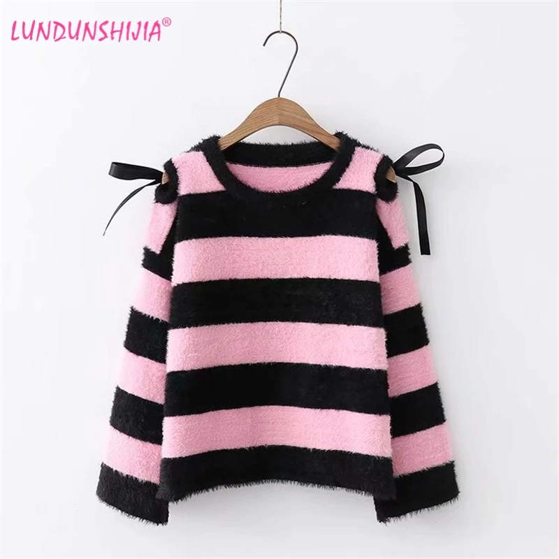 

LUNDUNSHIJIA 2018 Autumn Off Shoulder Bow Sweater For Women Pink Striped Pullover Ladyies Loose Sweater Tricot Pull Femme Tops