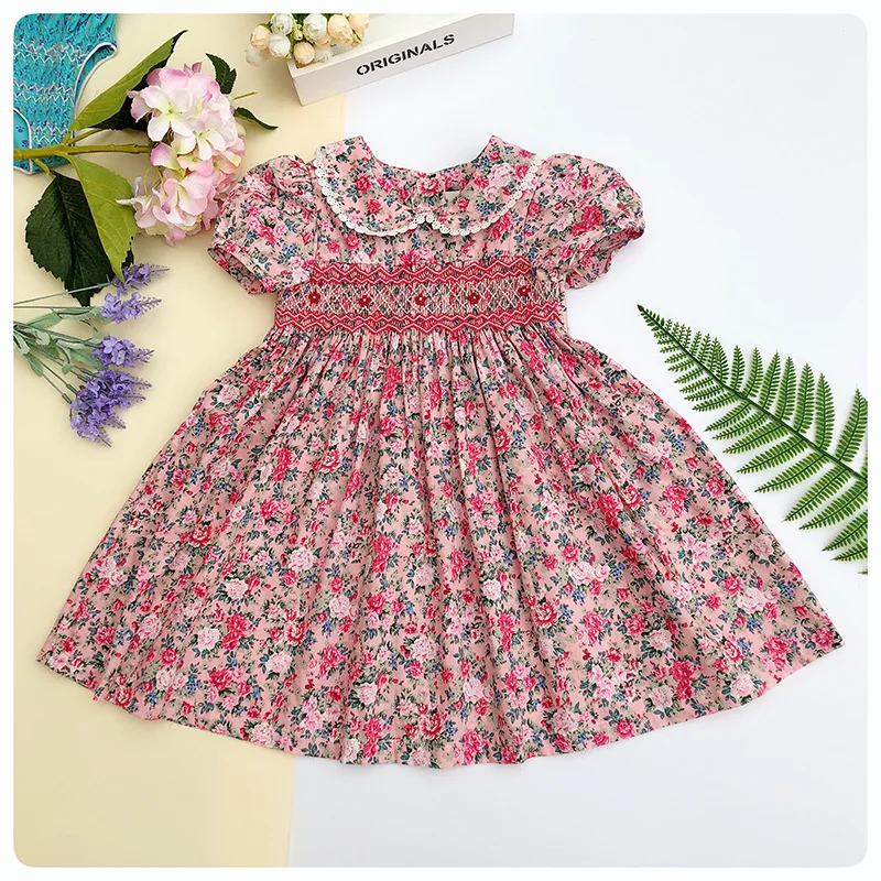 

Spring Summer 2019 Girls Smocking Embroidery Dresses Floral Prints kids Dresses For Girl Princess Smocked Party Dresses G115