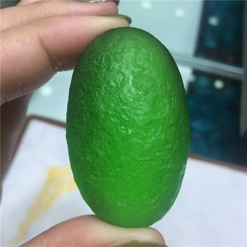 Moldavite Чешский метеорит ударный стеклянный бисер грубый камень кристалл энергия 1
