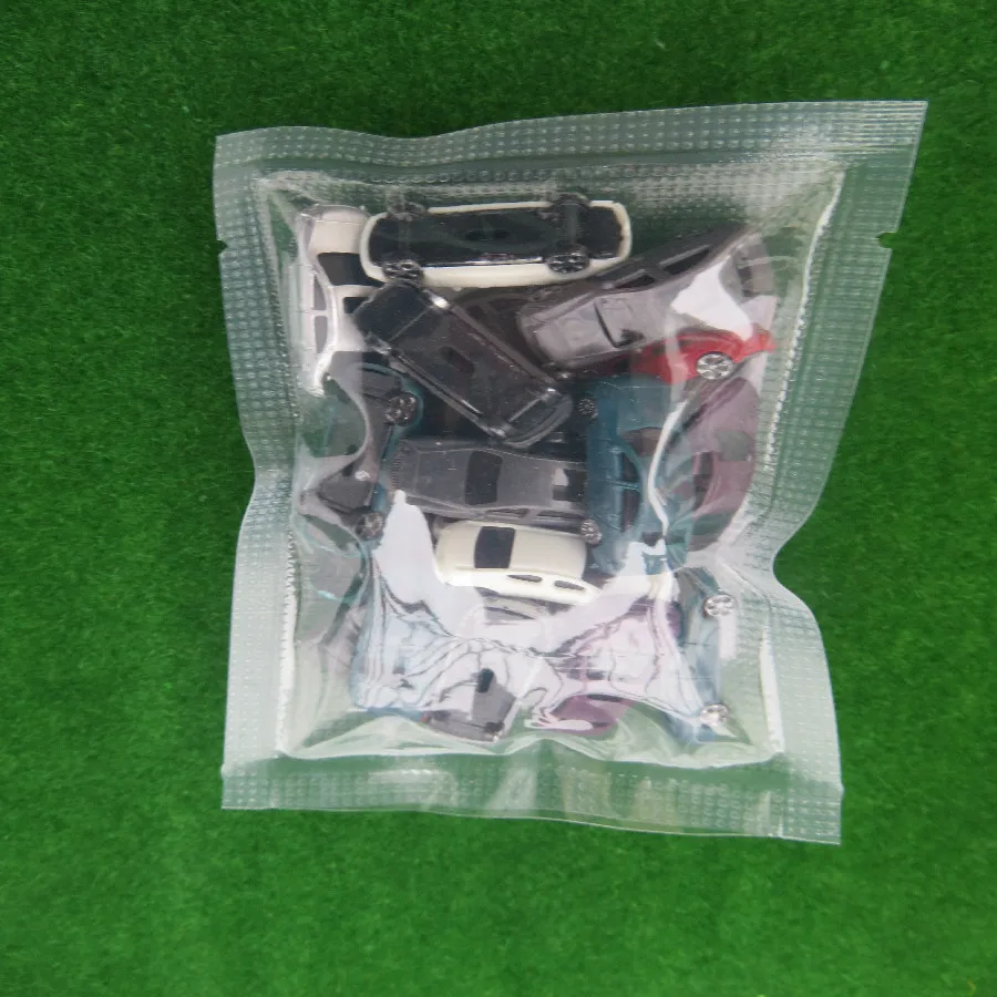 

1/200 Scale plastic Model Car Toys Car Miniatures