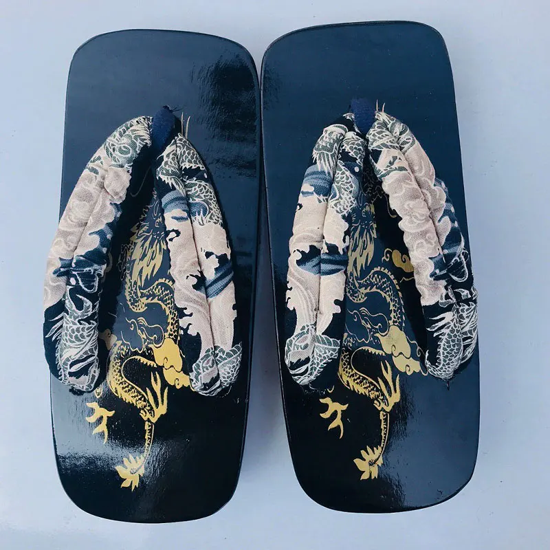 

WHOHOLL Geta Dragon Pattern man slippers Japanese clogs Wooden Flat Flip-flops for Man Summer Sandals Cosplay Kimono Shoes