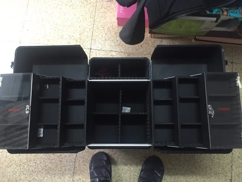 case (7)