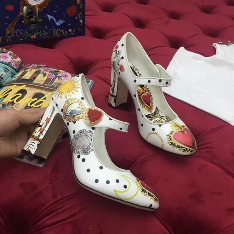 Prova Perfetto; весенние женские туфли-лодочки на высоком каблуке с цветочным принтом; коллекция года; Подиумные дизайнерские свадебные туфли с сердечком и кристаллами для женщин