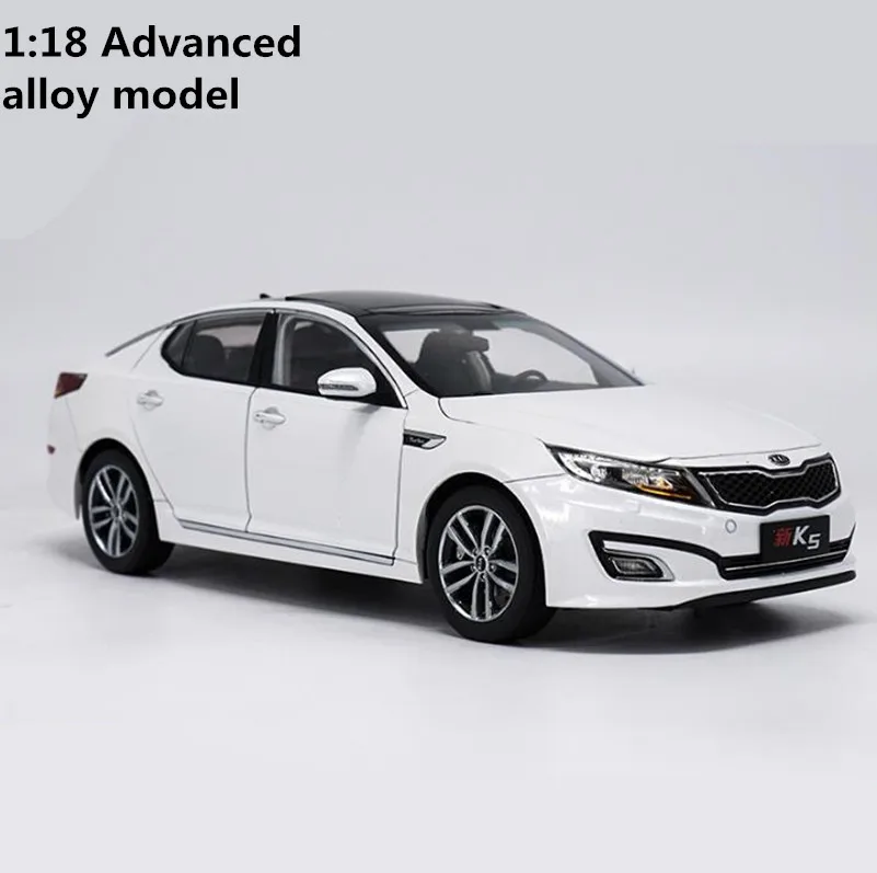Высокая имитация KIA K5 оригинальная усовершенствованная коллекция моделей 1: 18