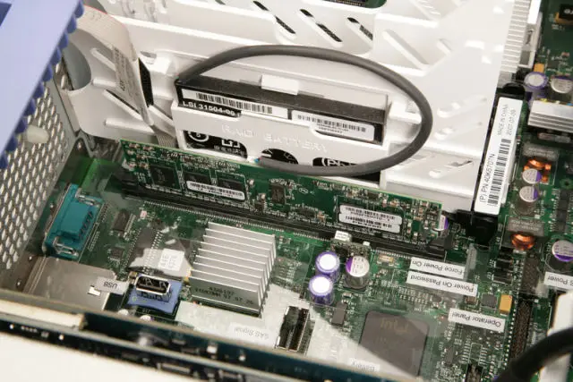 Адаптер RaidStorage Server Aid MR10k SAS/SATA Controller 46N0826 46M0827 MR itBBUEK L3-25040-04C 43W4283 3 ГБ/сек.