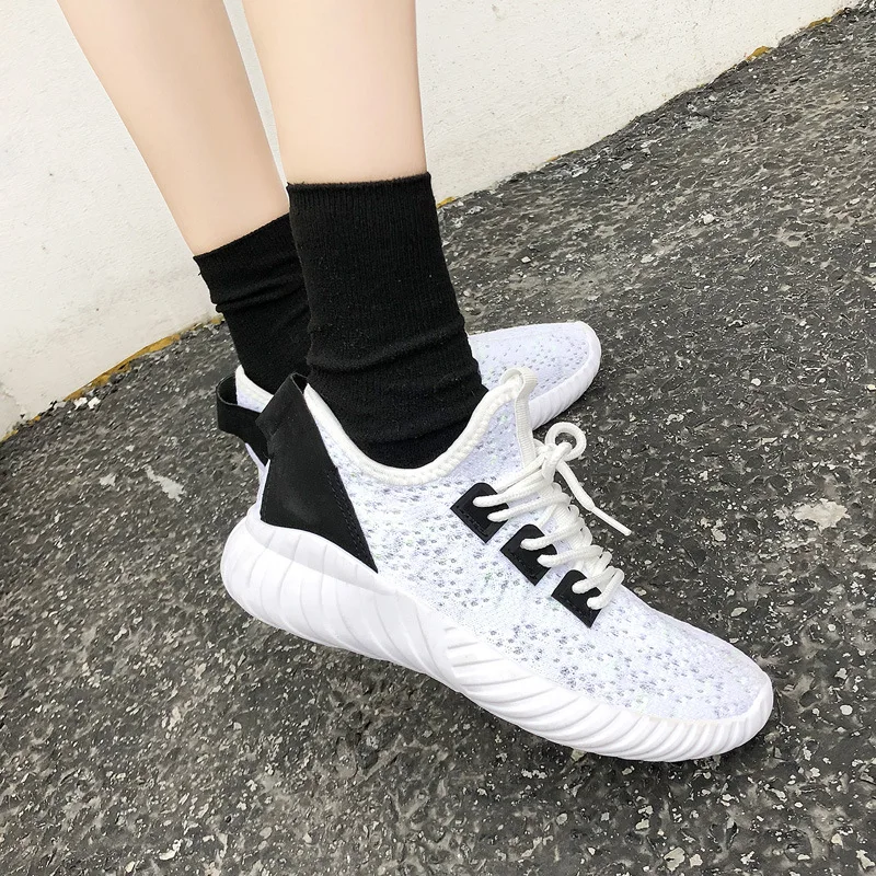 Женские кроссовки на платформе Yeezys дышащие из сетчатого материала мягкая