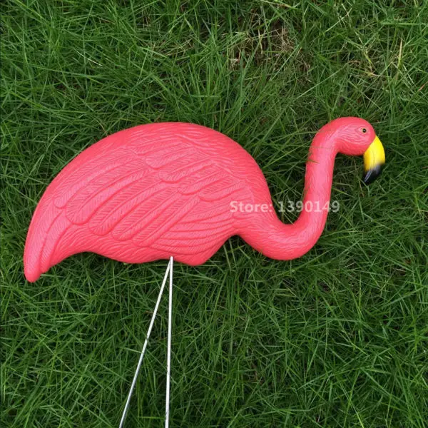 1 Pair Red Lawn Flamingo Figurine Plastic Party Grassland Garden Ornaments Decor (7)