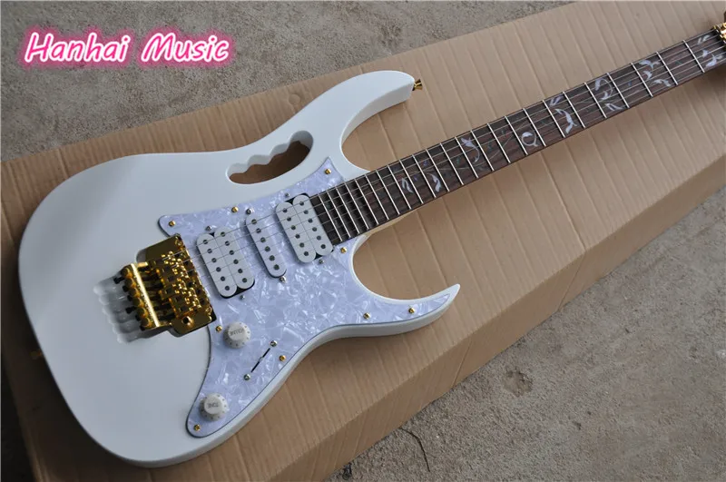 

6-String Electric Guitar,White Color Body with White Pearl Pickguard,Gold Hardware with Floyd Rose and can be Customized