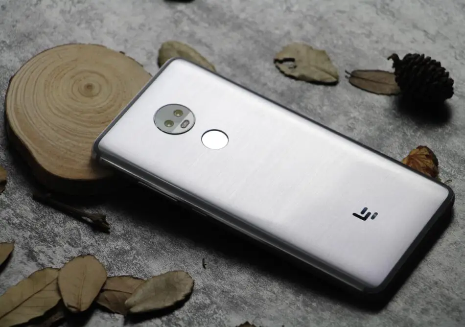 Best New LeEco LeTV Le Max 3 X850 5.7 Inch Snapdragon 821 Octa Core 6GB RAM 64GB ROM 16.0MP 3900mAh 4G LTE Mobile Phone 17 Best New LeEco LeTV Le Max 3 X850 5.7 Inch Snapdragon 821 Octa Core 6GB RAM 64GB ROM 16.0MP 3900mAh 4G LTE Mobile Phone 17