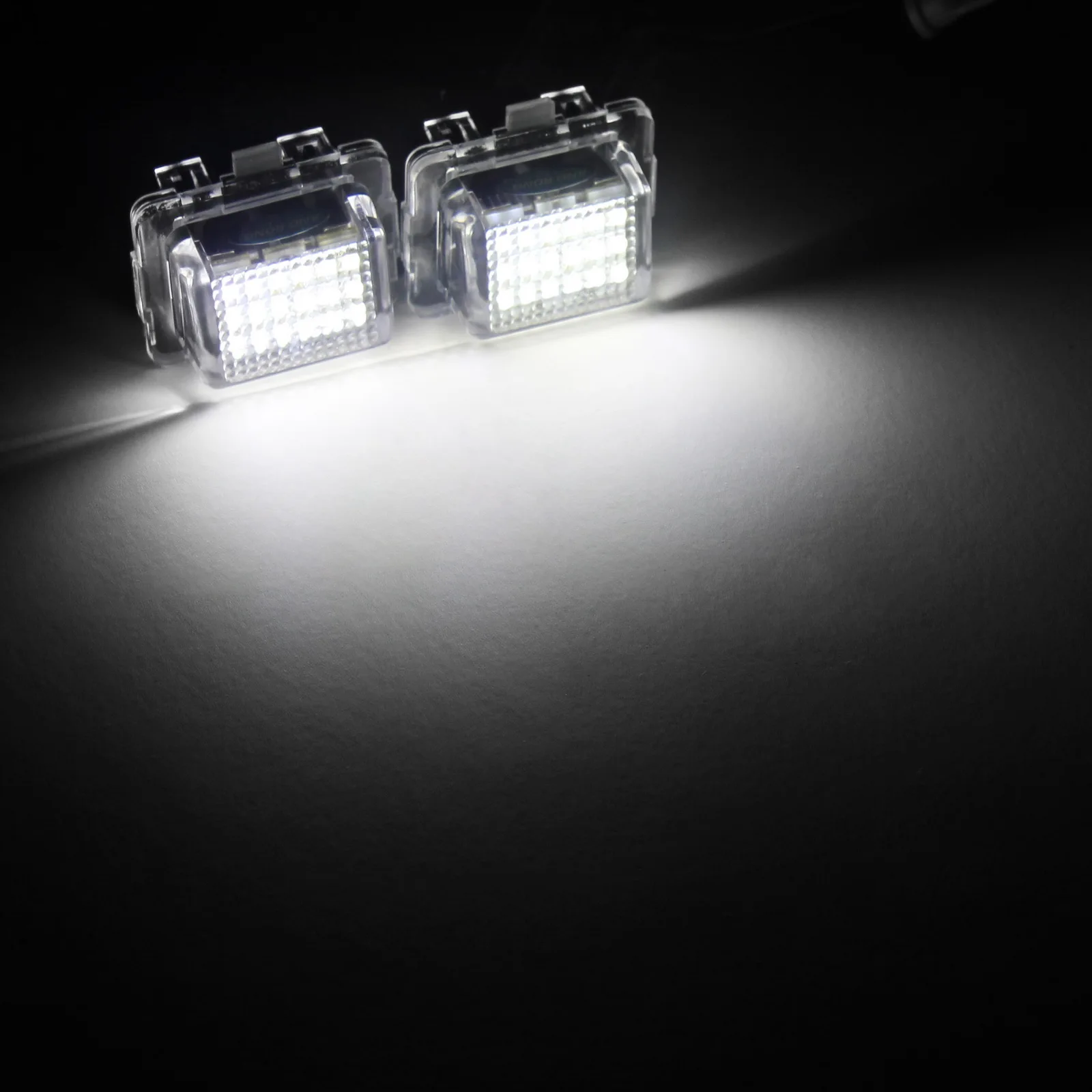2x LED Licence Number Plate Light White Canbus For MB W204 W212 C207 W221 W222 R231 C117 C E S SL CLA Class
