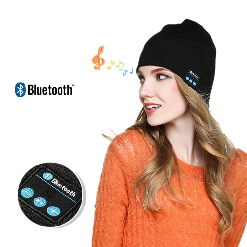 beanie with earphones