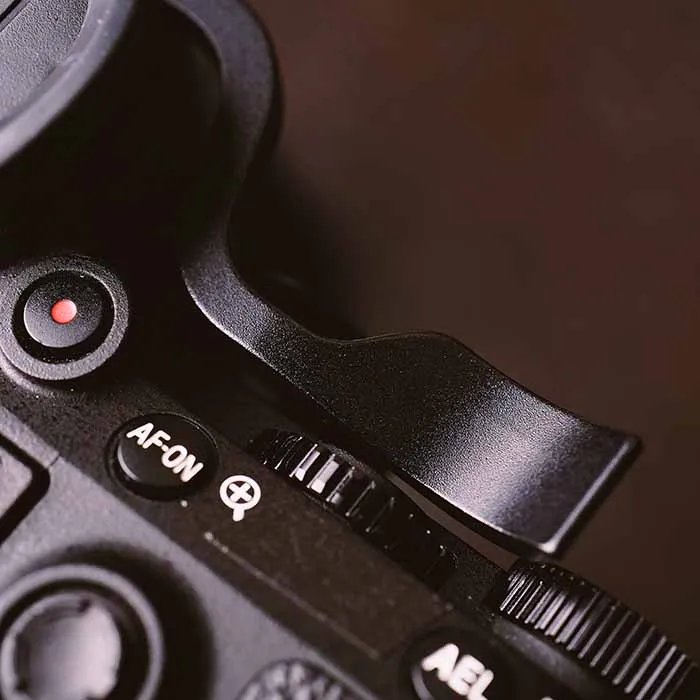 Aluminum Thumb Rest Thumb Grip Thumb UP Metal Hot Shoe Cover For Sony A9 /A7M3/ A7RIII /ILCE-7RM3 /A7R MKIII