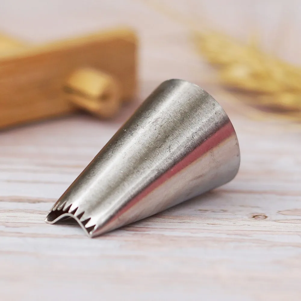 Icing Tips Piping Nozzle Cake Cream Decoration Tip Stainless Steel Tools Bakeware Create Lotus Flower Petals #98 Small Size