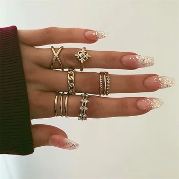 

7Pcs/Set Punk Gold Color Crystal Flower Knuckle Midi Ring Set for Women Girl Alloy Geometric Finger Rings Set