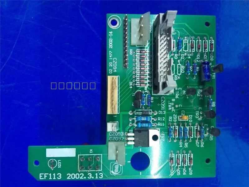 С нижней короткое замыкание на линии контрольной платы EF113