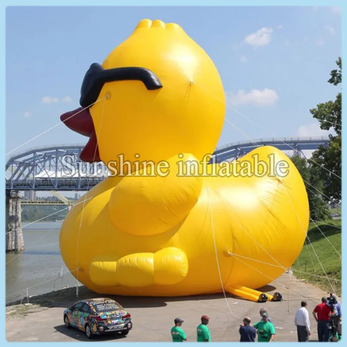 16 customized logo printing cute giant inflatable yellow duck with