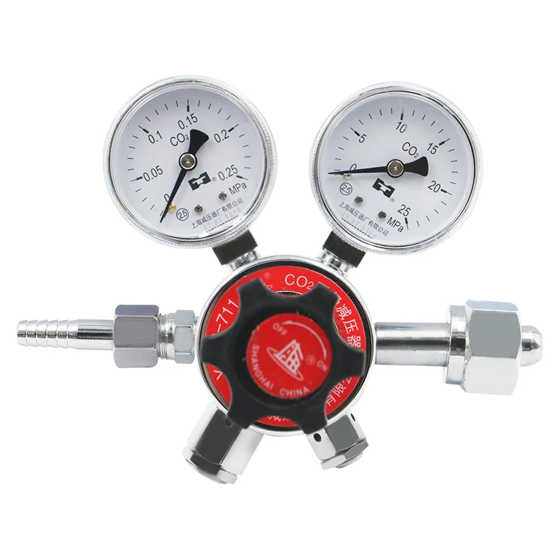 Carbon dioxide pressure regulator