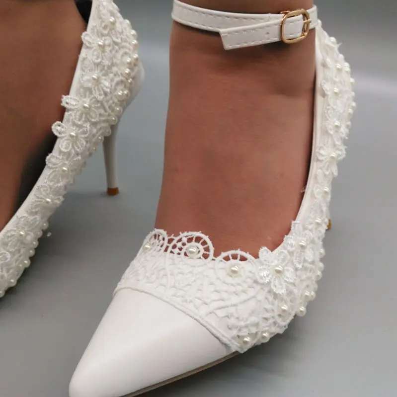 9 см тонкий Обувь на высоком каблуке пикантные белые кружевные свадебные туфли невесты острые носки Ремешки на голени женские свадебные