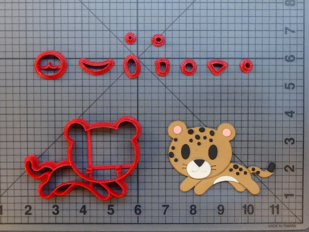 JB_Cheetah-266-A034-Cookie-Cutter-Set
