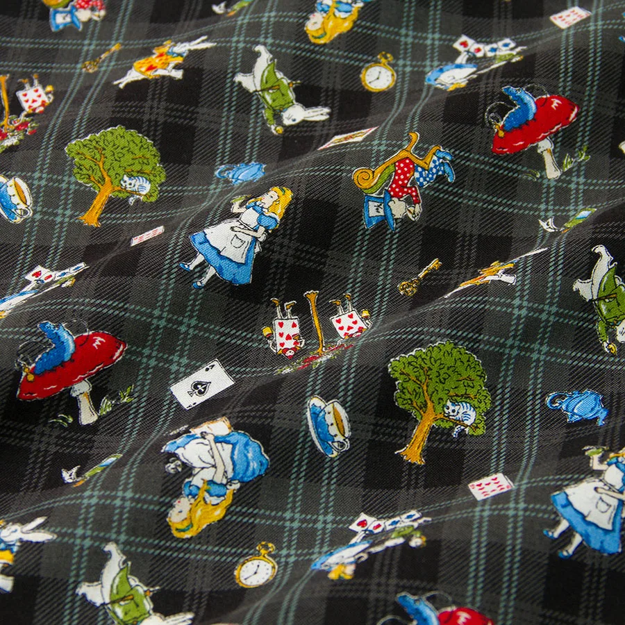 

50cm*110cm Japanese Kokka Cotton Fabric Patchwork Quilting Fabric Vintage Alice in Wonderland D