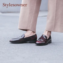 Stylesowner Одежда высшего качества осенние кожаные туфли; слипоны оксфорды Черные и темно-красные туфли красный Лакированная кожа Vogue уличный стиль Sapatos Mujer