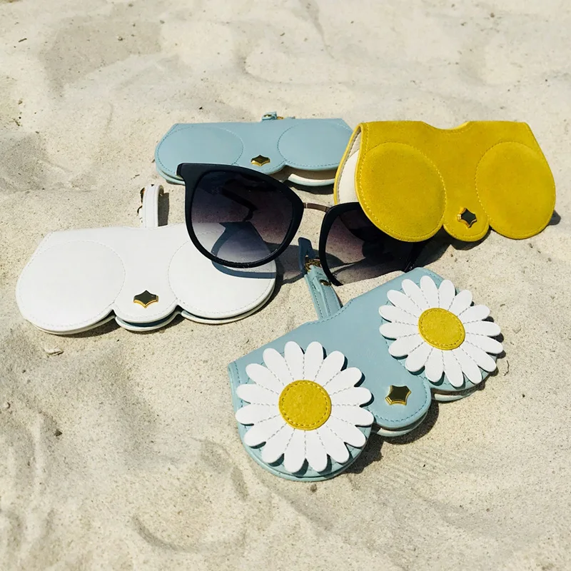 2019 di Estate Della Ragazza Occhiali Da Vista Sacchetto Sveglio Strano Occhiali Clip Chiave Appesa Borsa Ornamento Accessori Delle Donne Del Fiore Dell'unità di elaborazione Del Sacchetto Occhiali Da Sole
